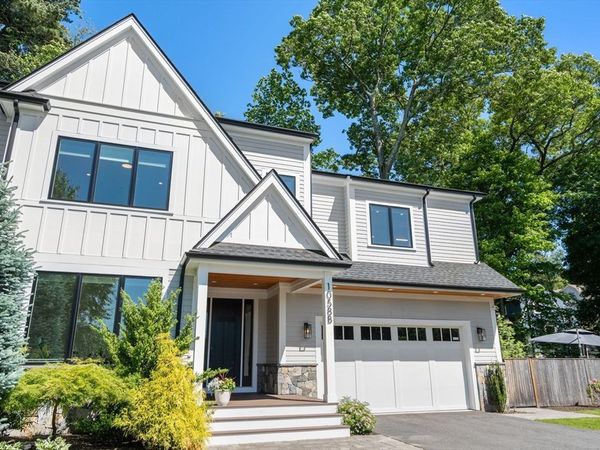 1058 Beacon Street, Unit 2, Newton, MA 02459