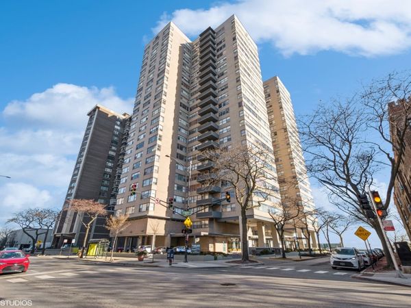 6301 N Sheridan Road , Unit 14A, Chicago, IL 60660