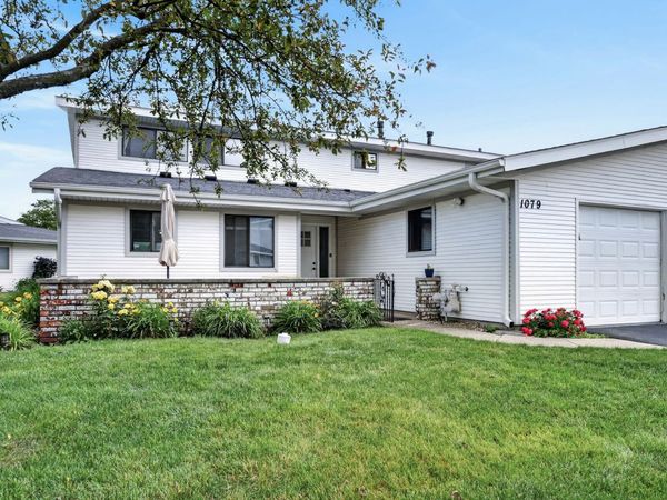 1079 Foxboro Lane , Schaumburg, IL 60193