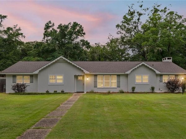 313 Camelot Drive, Saraland, AL 36571