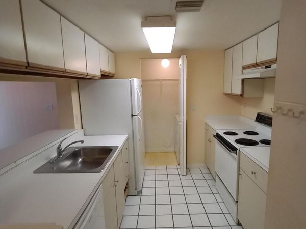 9901 Westview Drive, Unit 334, Coral Springs, FL 33076