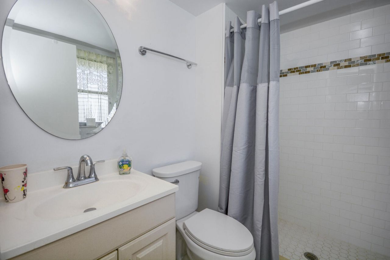 18081 SE Country Club Drive, Unit 26-256, Jupiter, FL 33469 Photo