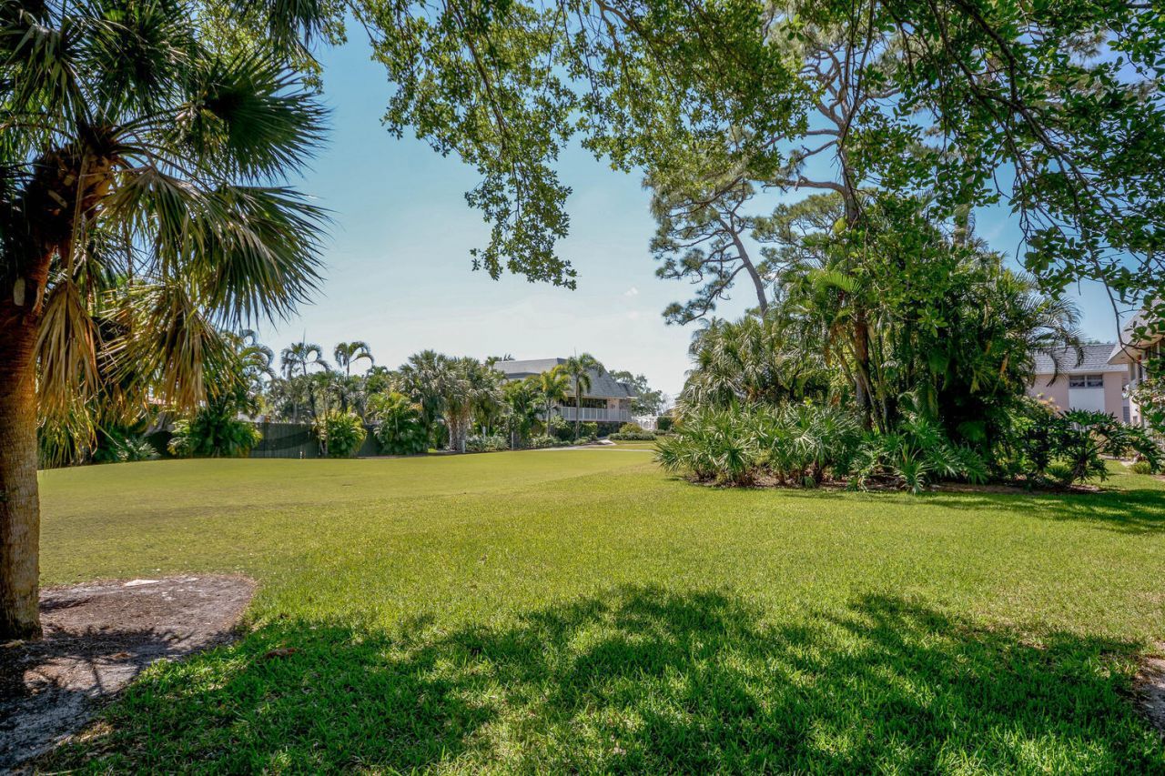 18081 SE Country Club Drive, Unit 26-256, Jupiter, FL 33469 Photo