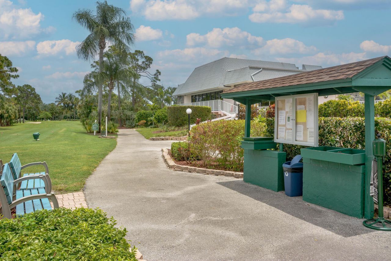 18081 SE Country Club Drive, Unit 26-256, Jupiter, FL 33469 Photo