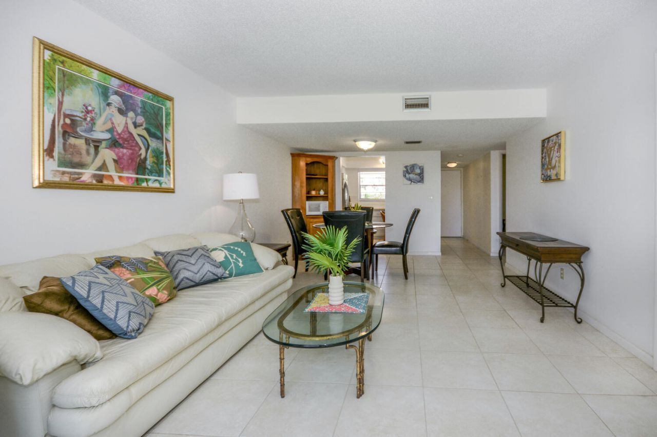 18081 SE Country Club Drive, Unit 26-256, Jupiter, FL 33469 Photo