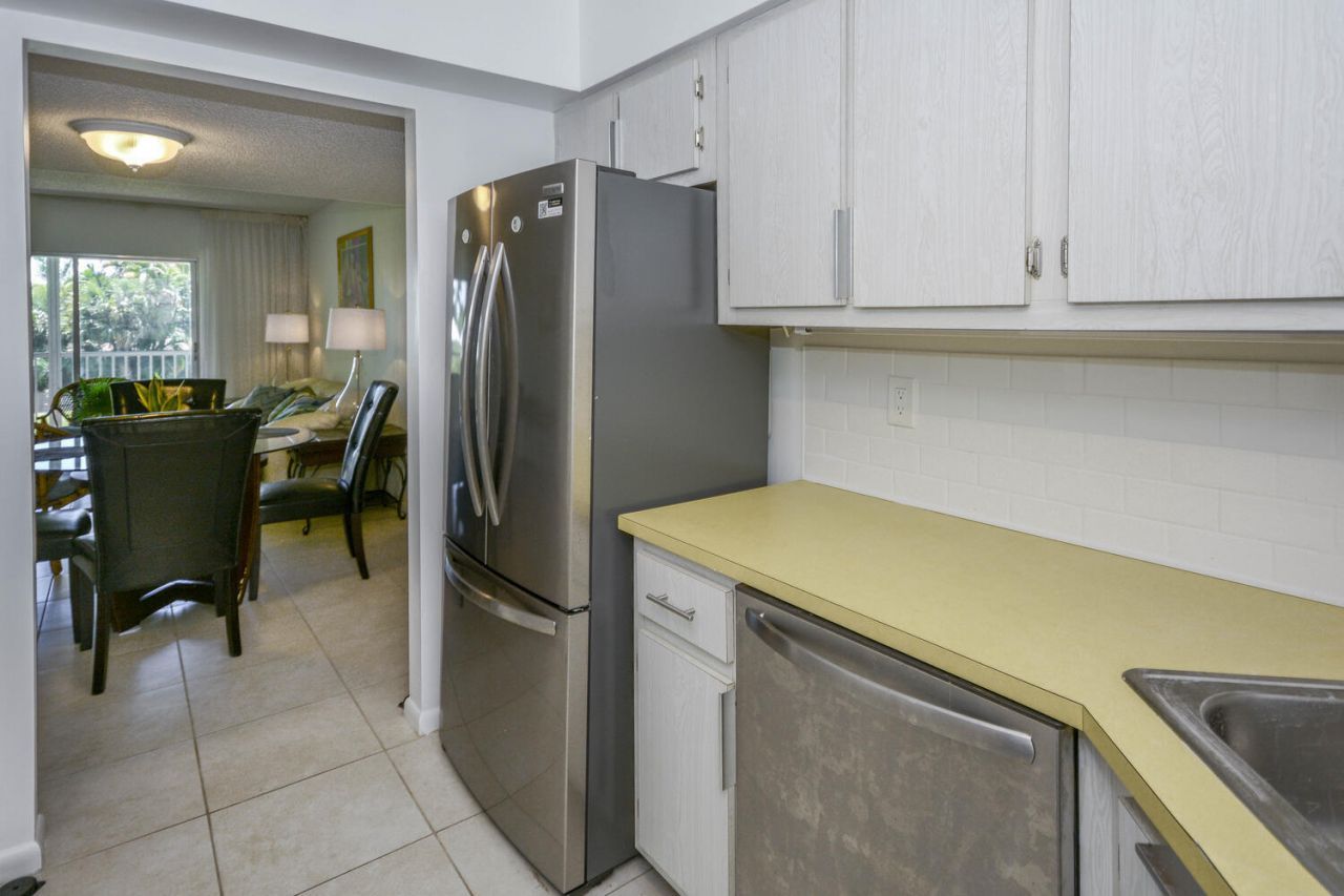 18081 SE Country Club Drive, Unit 26-256, Jupiter, FL 33469 Photo
