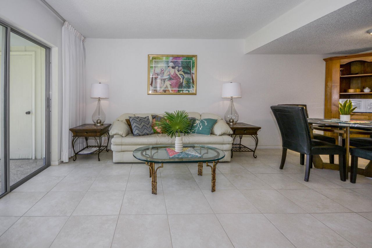 18081 SE Country Club Drive, Unit 26-256, Jupiter, FL 33469 Photo