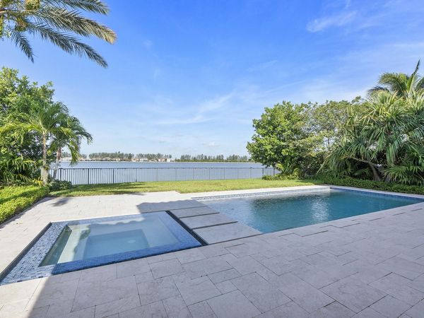 8685 Parkland Bay Drive, Parkland, FL 33076