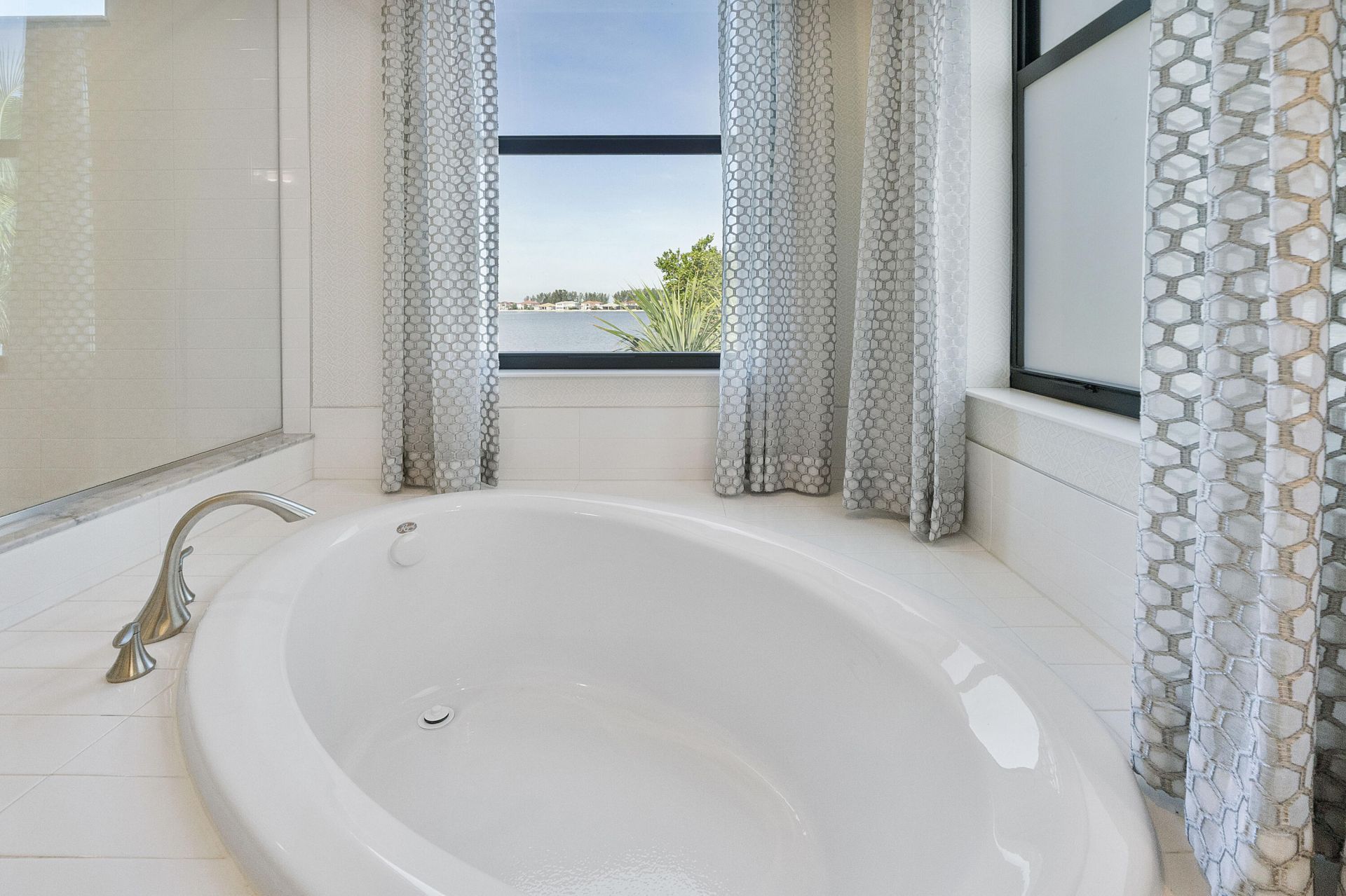 8685 Parkland Bay Drive, Parkland, FL 33076 Photo