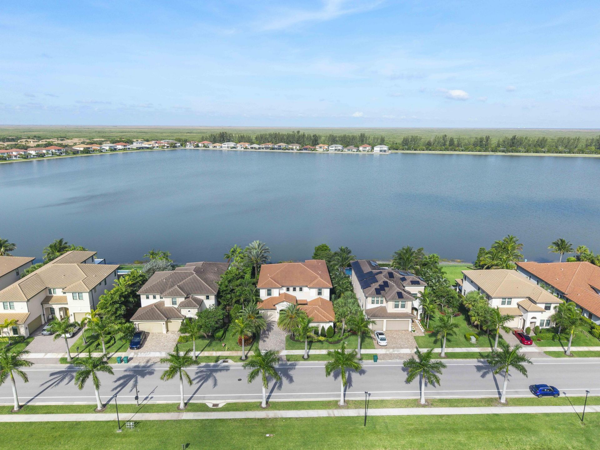 8685 Parkland Bay Drive, Parkland, FL 33076 Photo