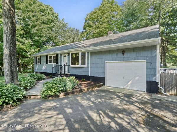 6001 Marion Boulevard, Valatie, NY 12184