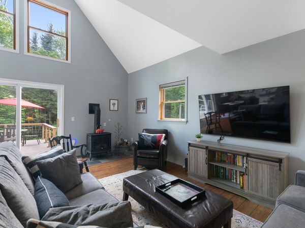 8 Deer Run, Wilmington, VT 05363
