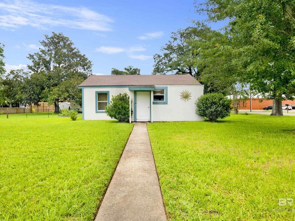 1100 N Pine Street, Foley, AL 36535