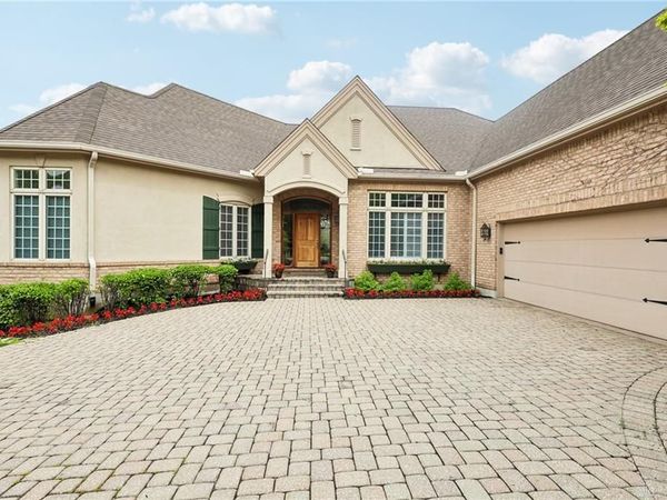 269 Rue Marseille, Kettering, OH 45429