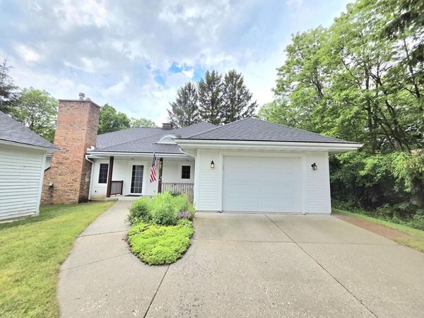 707 Giddings AVENUE, Sheboygan Falls, WI 53085