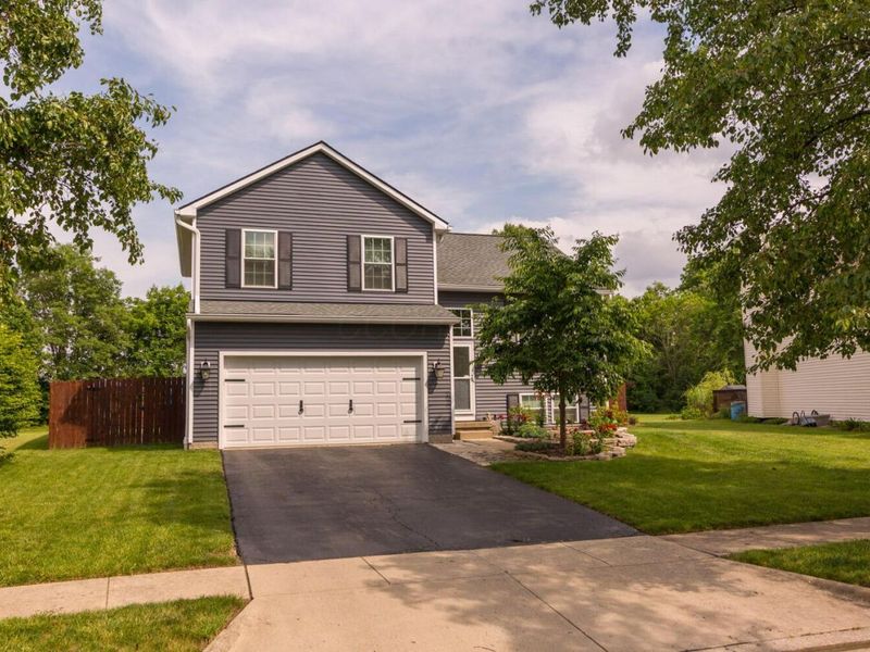 161 Wyckshire Drive, Pataskala, OH 43062 Photo 2