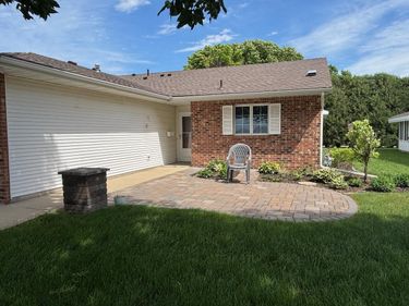 806 28th Avenue SW, Willmar, MN 56201