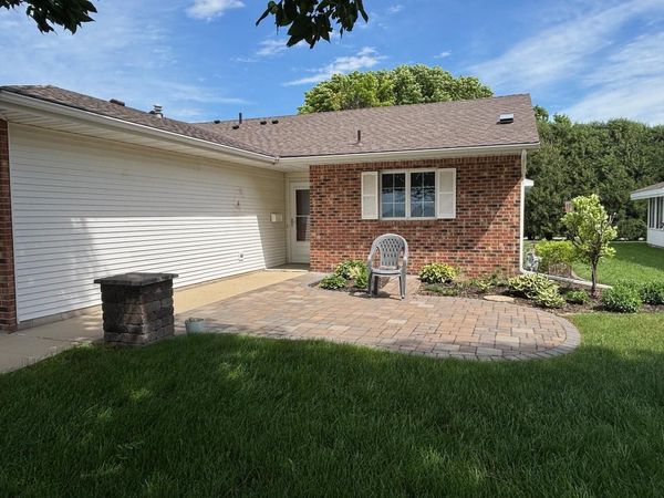 806 28th Avenue SW, Willmar, MN 56201