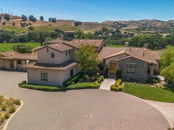 741 Kalthoff, Livermore, CA 94550