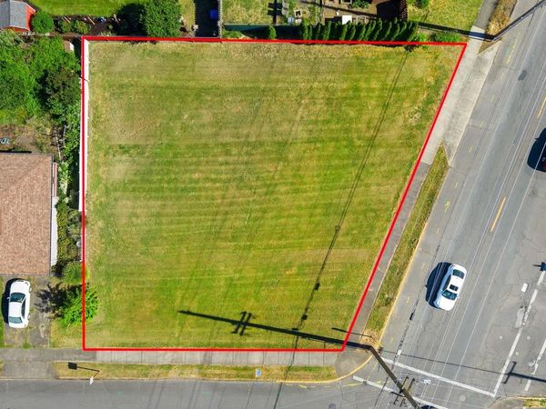 510 N Main St, Mt Angel, OR 97362