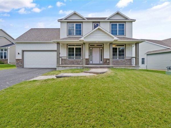 3429 Tall Tree Lane, Baldwinsville, NY 13027