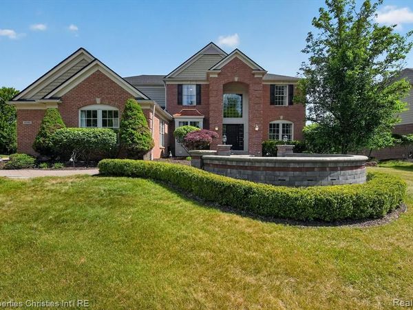 45094 Oak Forest Drive , Northville Twp, MI 48168