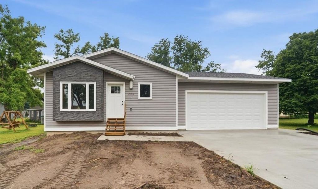 206 E. Miranda Street, Shell Rock, IA 50670 Main Photo