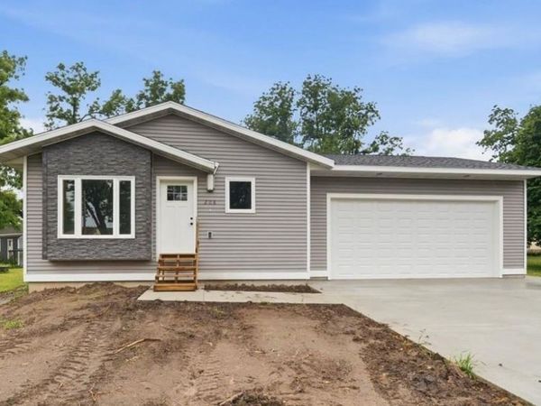 206 E. Miranda Street, Shell Rock, IA 50670