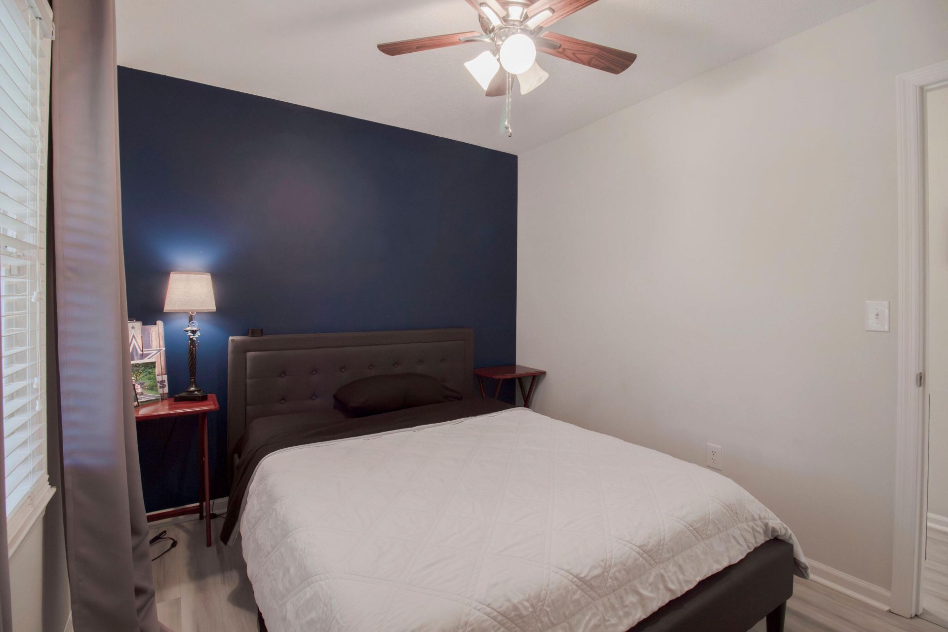 107 White Water Court Photo 16