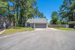 107 White Water Court photo 4