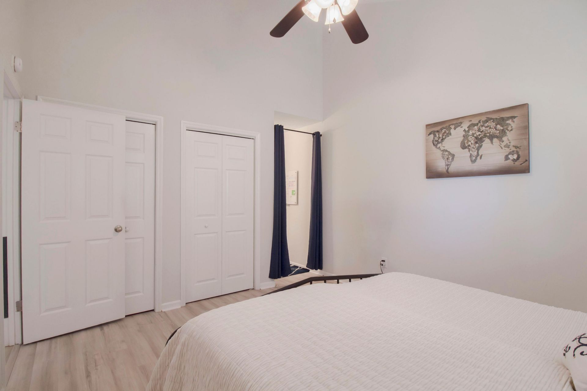 107 White Water Court Photo 24