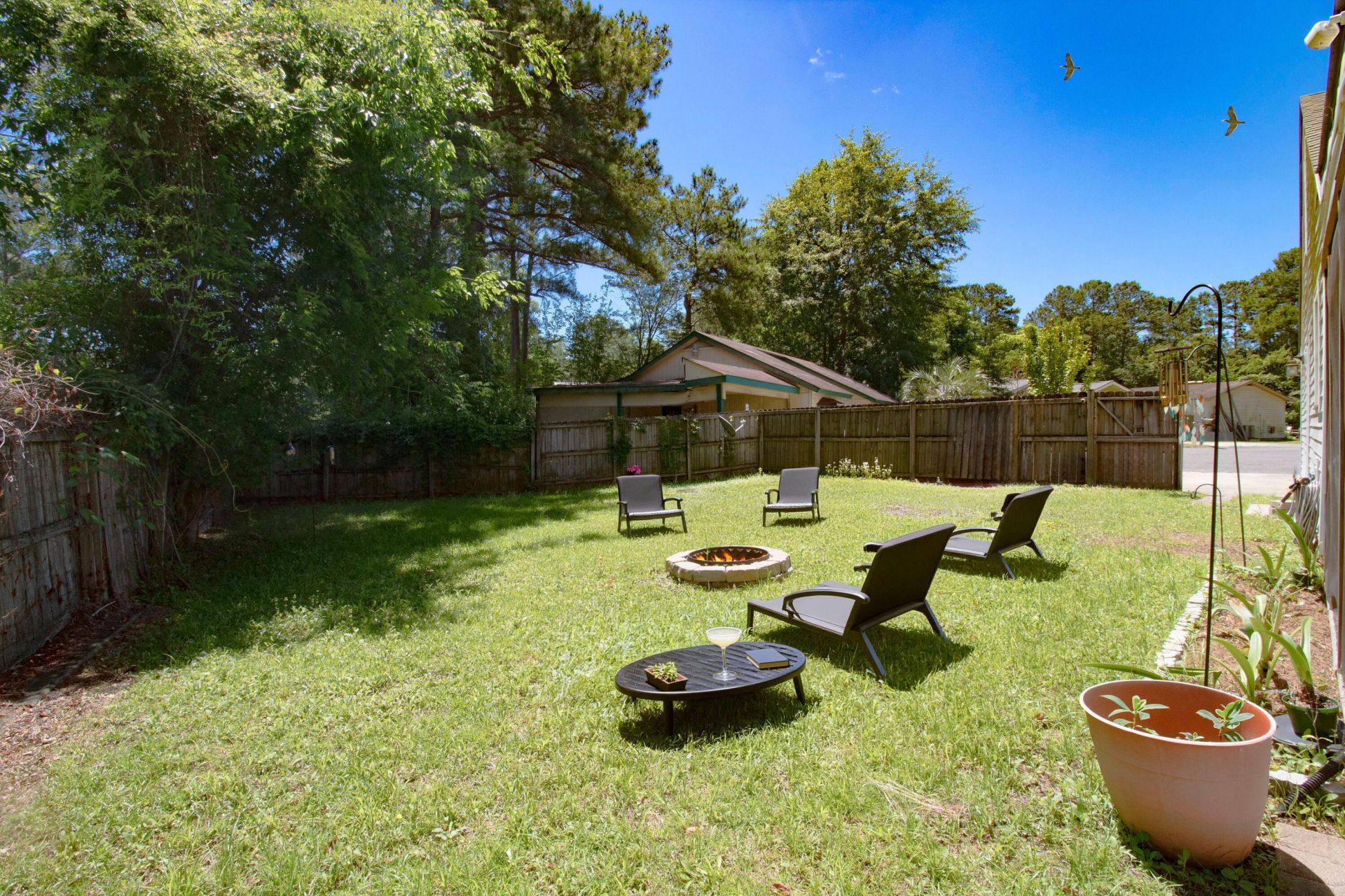 107 White Water Court Photo 33
