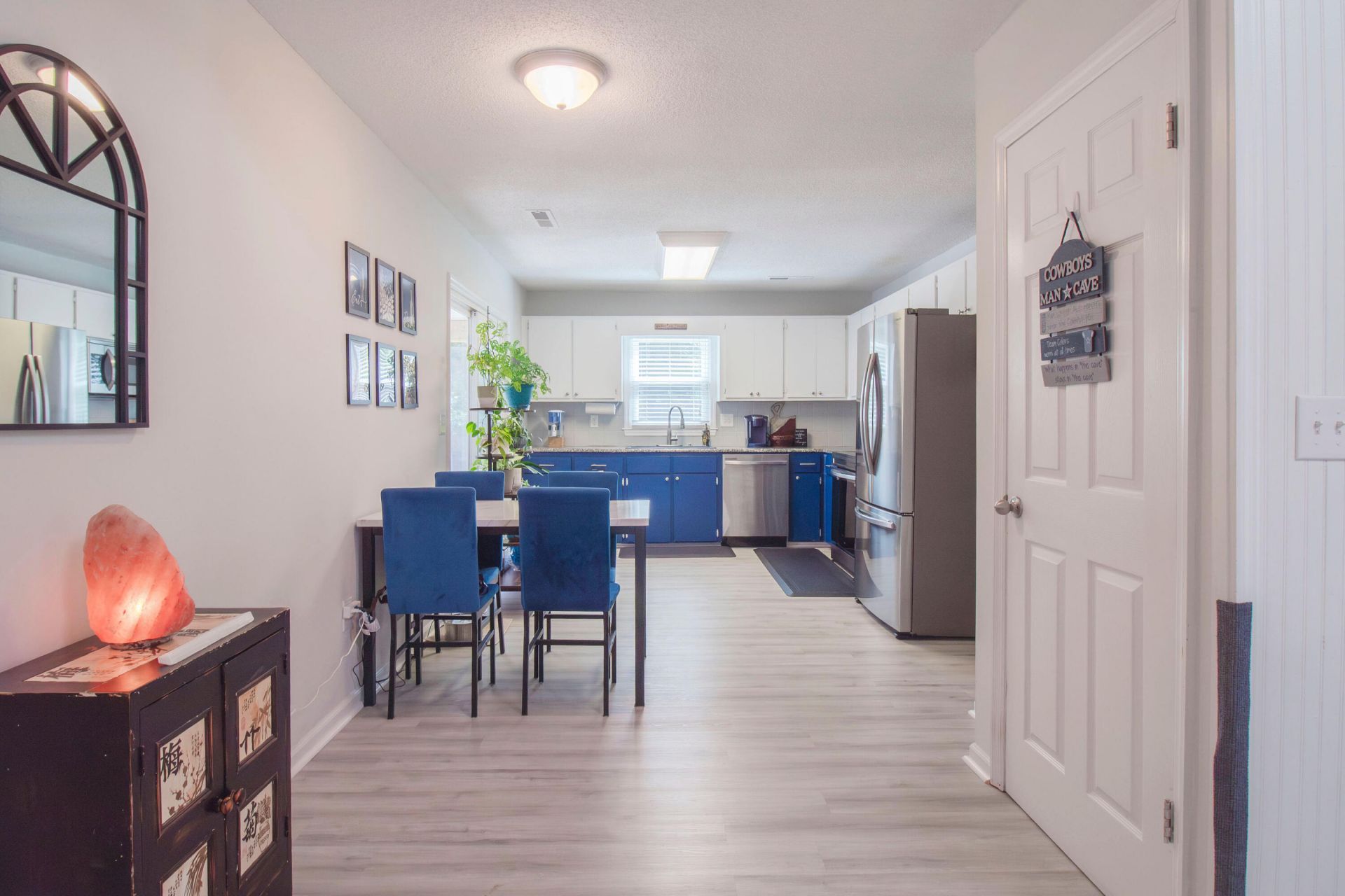 107 White Water Court Photo 7