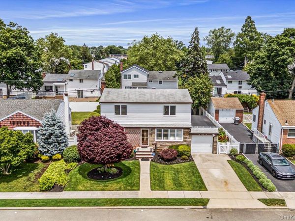 226 Margaret Drive , East Meadow, NY 11554