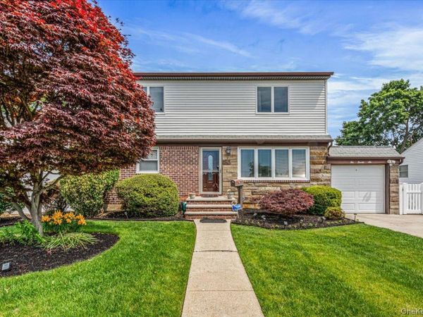 226 Margaret Drive , East Meadow, NY 11554