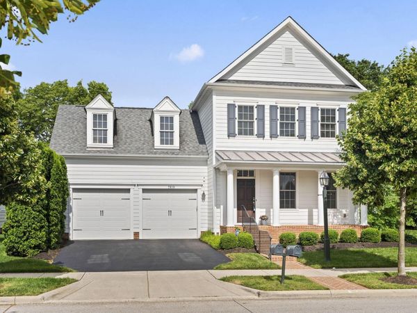 7819 Straits Lane, New Albany, OH 43054