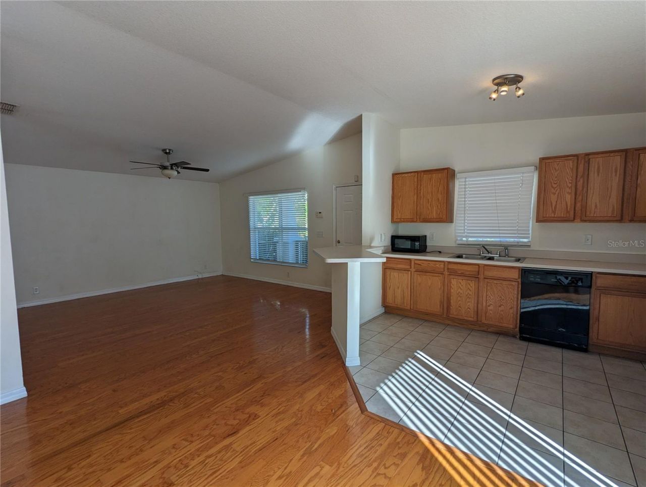 608 9th Avenue N, Saint Petersburg, FL 33701 Photo