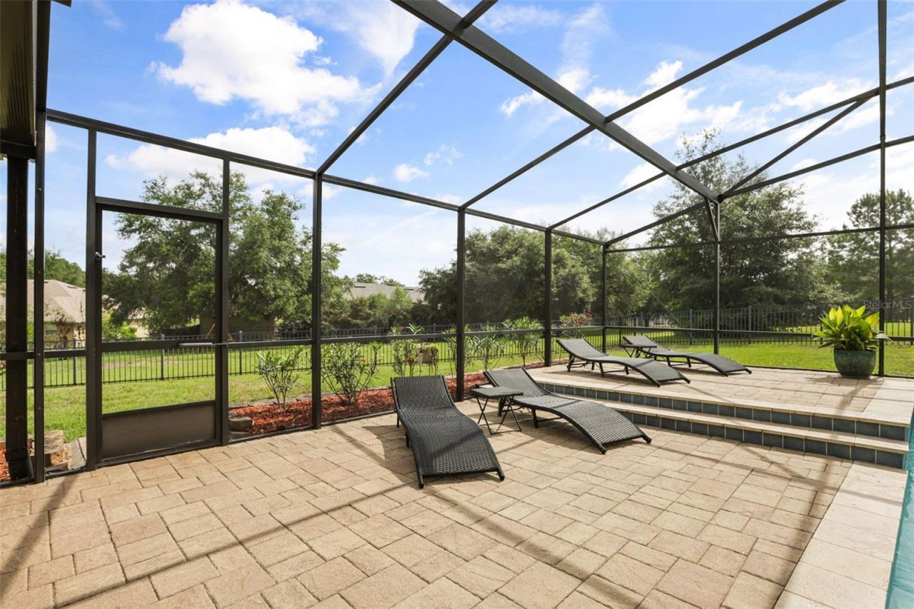 24023 Weldon Drive, Eustis, FL 32736 Photo