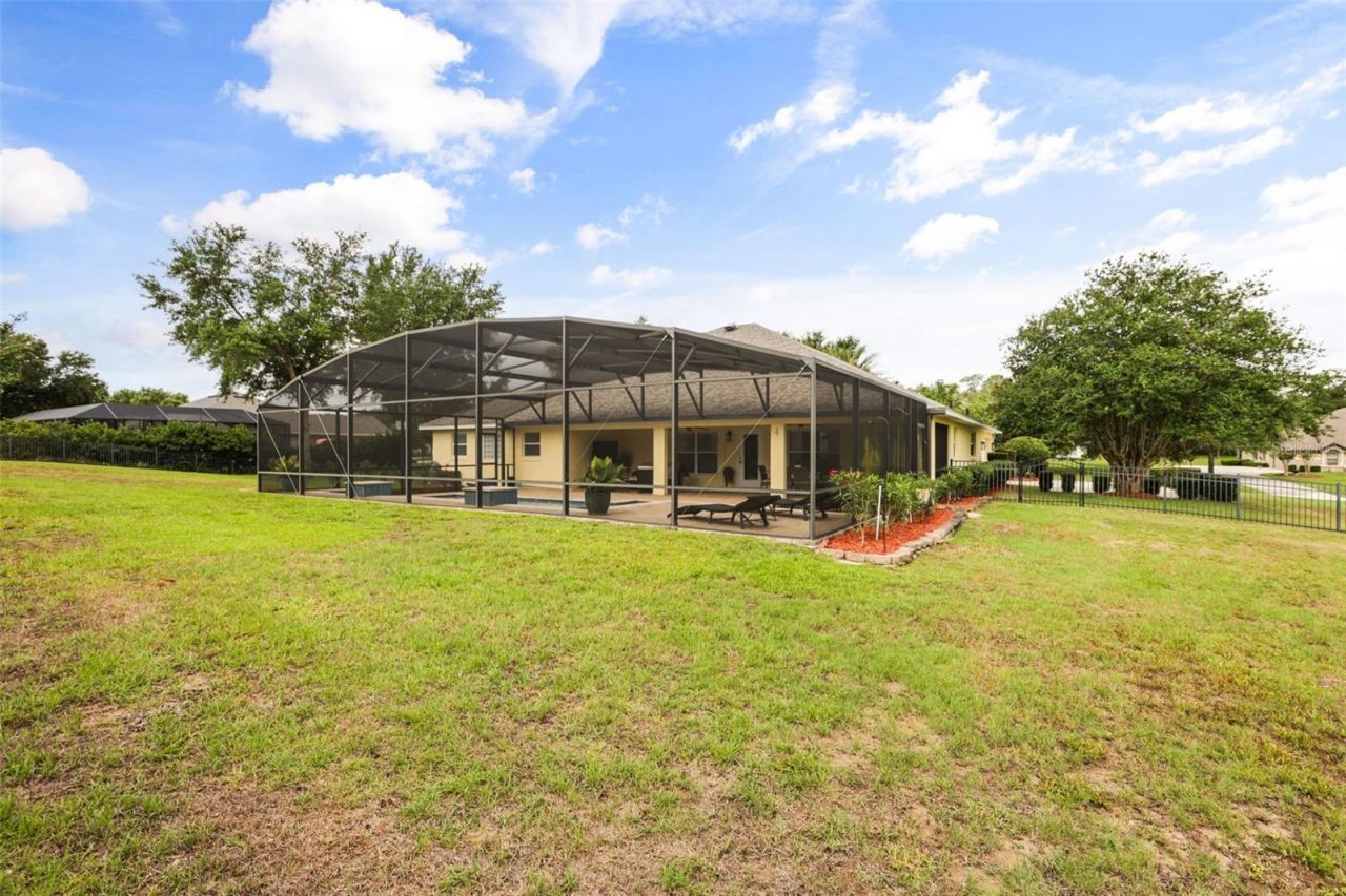 24023 Weldon Drive, Eustis, FL 32736 Photo