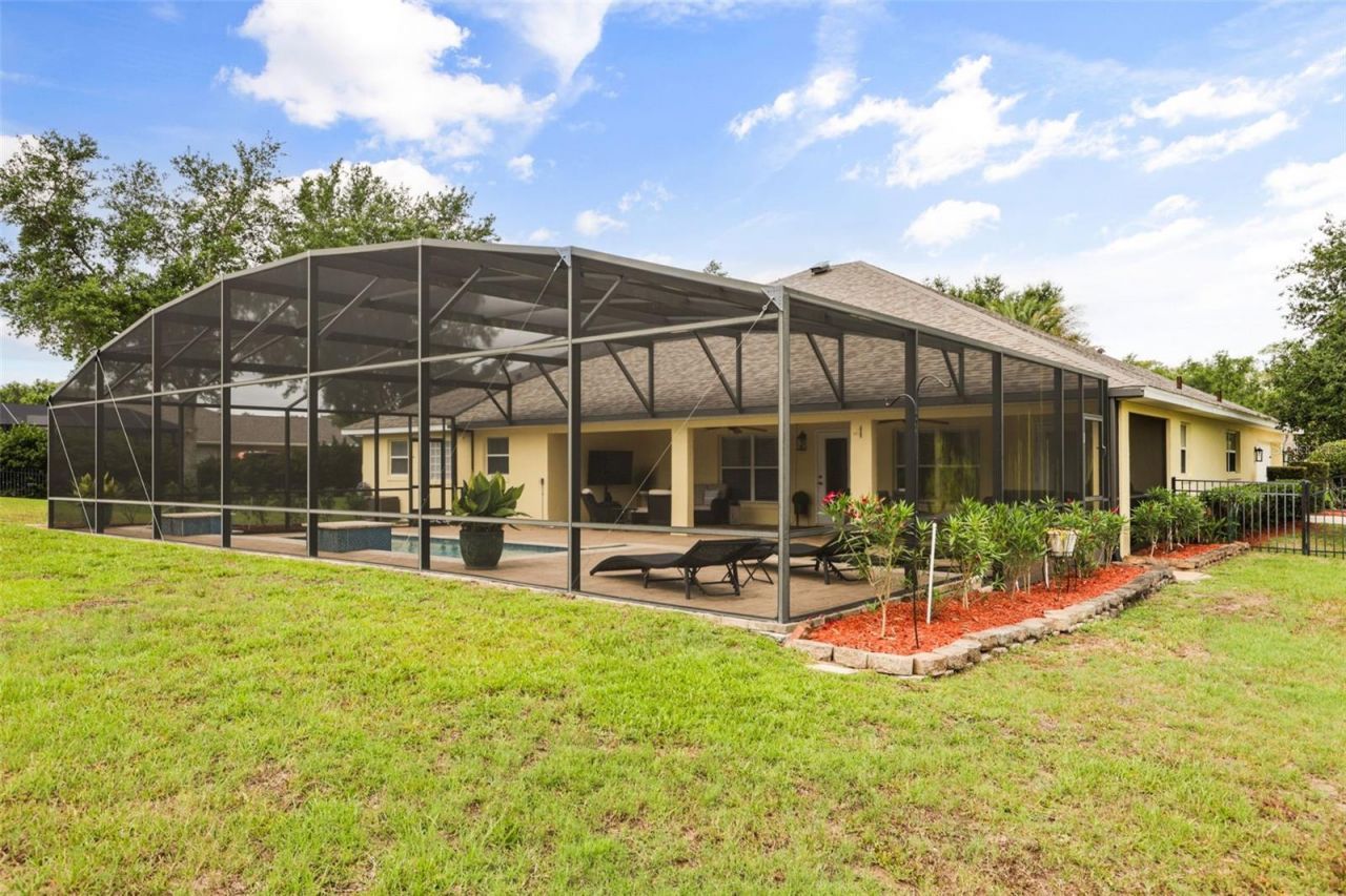 24023 Weldon Drive, Eustis, FL 32736 Photo