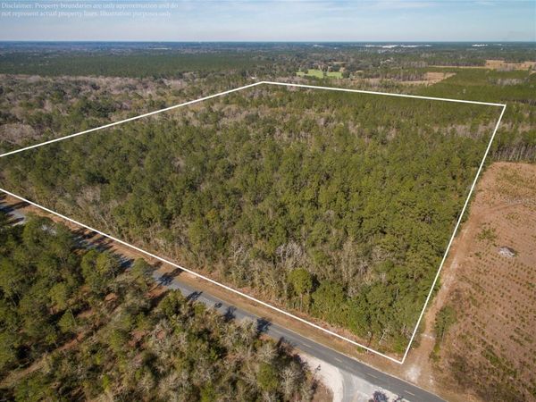 xxxx WEEKS LANE , LAKE CITY, FL 32025