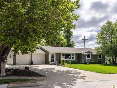 3341 S 120 Street, Omaha, NE 68144