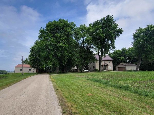 W5440 Halverson Drive, Poynette, WI 53955