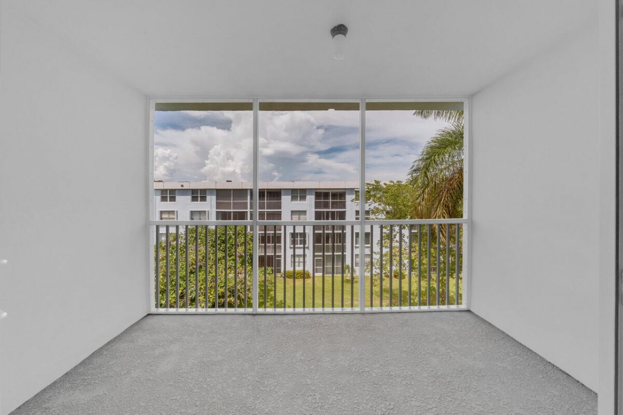 2016 S Federal Highway, Unit 404, Boynton Beach, FL 33435 Photo