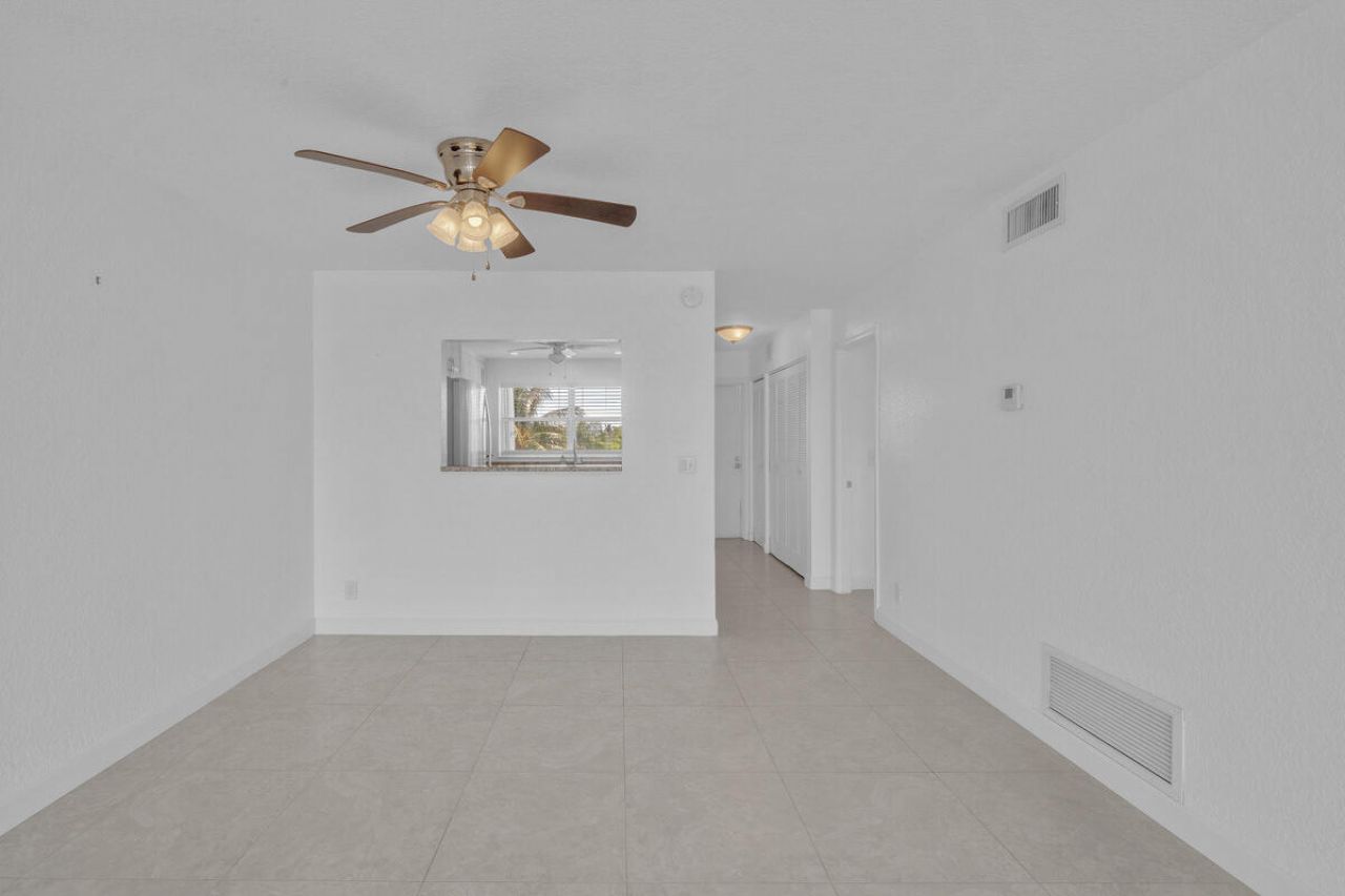 2016 S Federal Highway, Unit 404, Boynton Beach, FL 33435 Photo