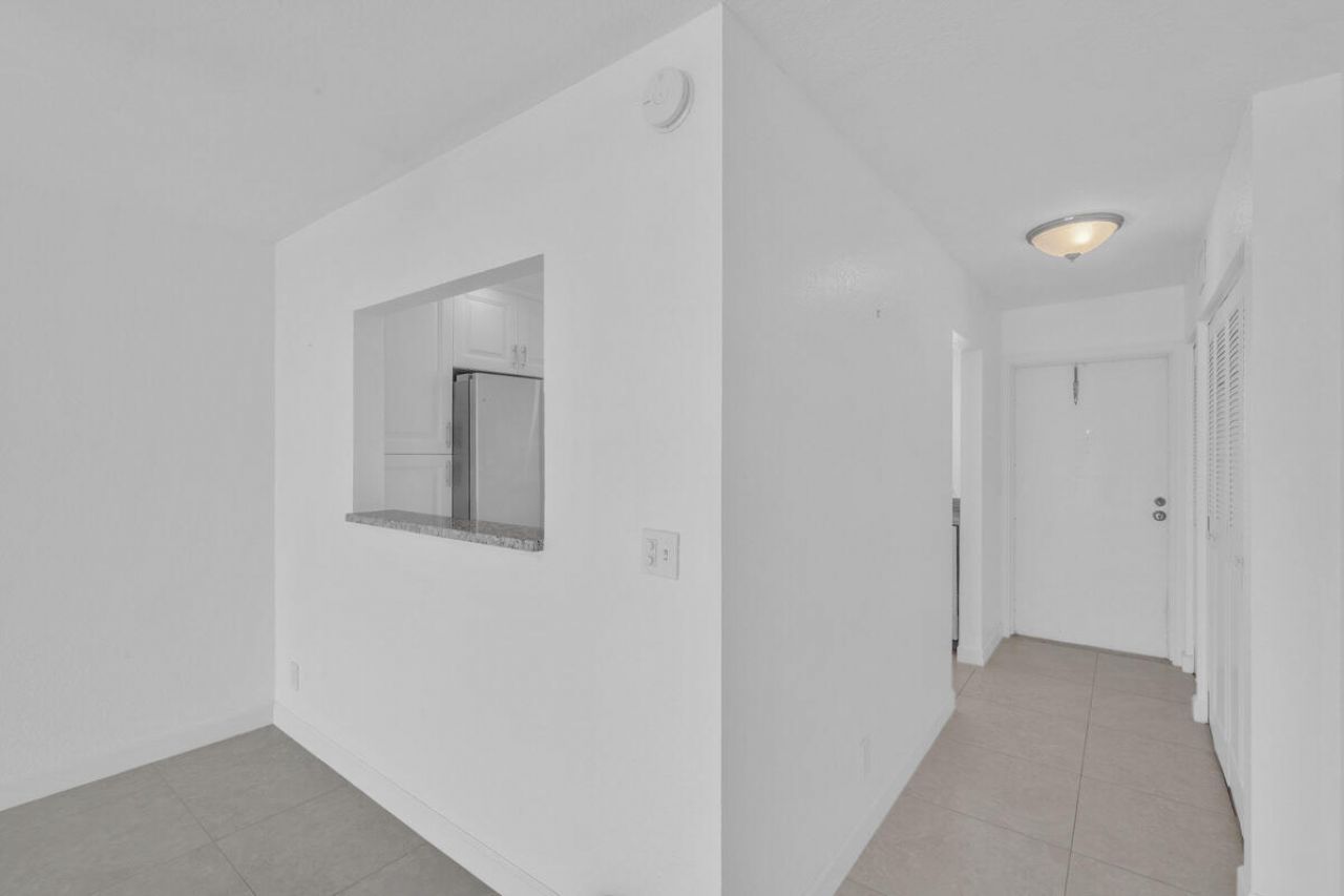 2016 S Federal Highway, Unit 404, Boynton Beach, FL 33435 Photo