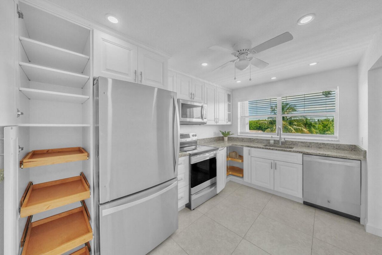 2016 S Federal Highway, Unit 404, Boynton Beach, FL 33435 Photo