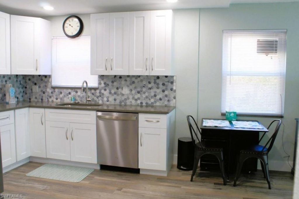16881 Davis Rd, Unit 712, Fort Myers, FL 33908 Photo