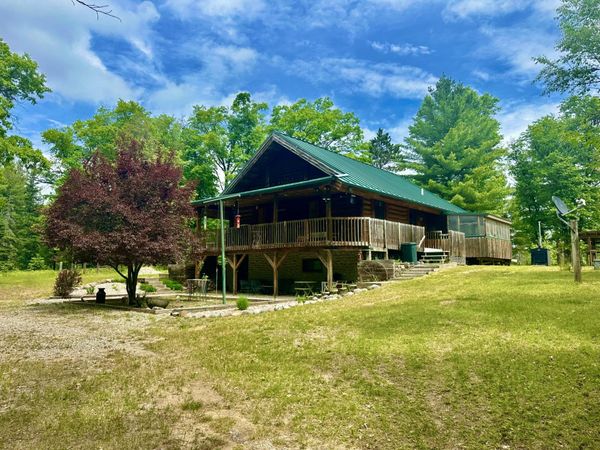 1821 Dennis Trail, Grayling, MI 49738
