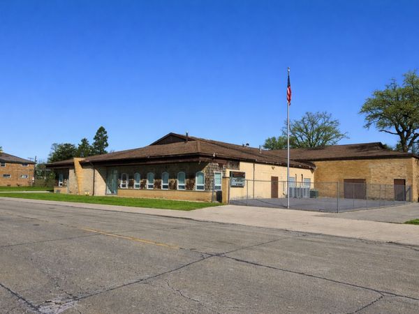 742 W Greenwood Avenue , Waukegan, IL 60087